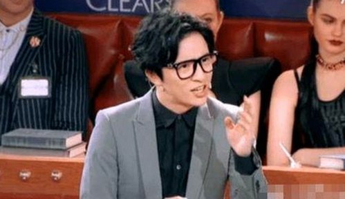 吃瓜酱的幸福转身:从娱乐爆料到婚姻生活的背后故事